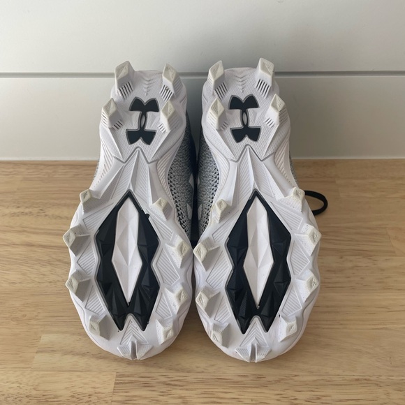 Under Armour Kids' Spotlight Franchise 3 Mid RM Football Cleats - Picture 6 of 7